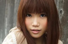 上原保奈美高清写真,性感女神的绝美瞬间