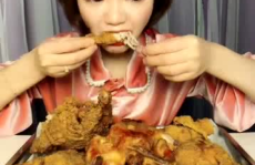 会做饭的吃鸡小姐姐是谁,美食与游戏的完美融合