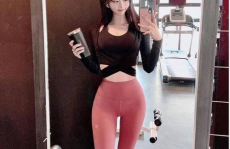 校园健身小姐姐,塑造青春活力的健身达人